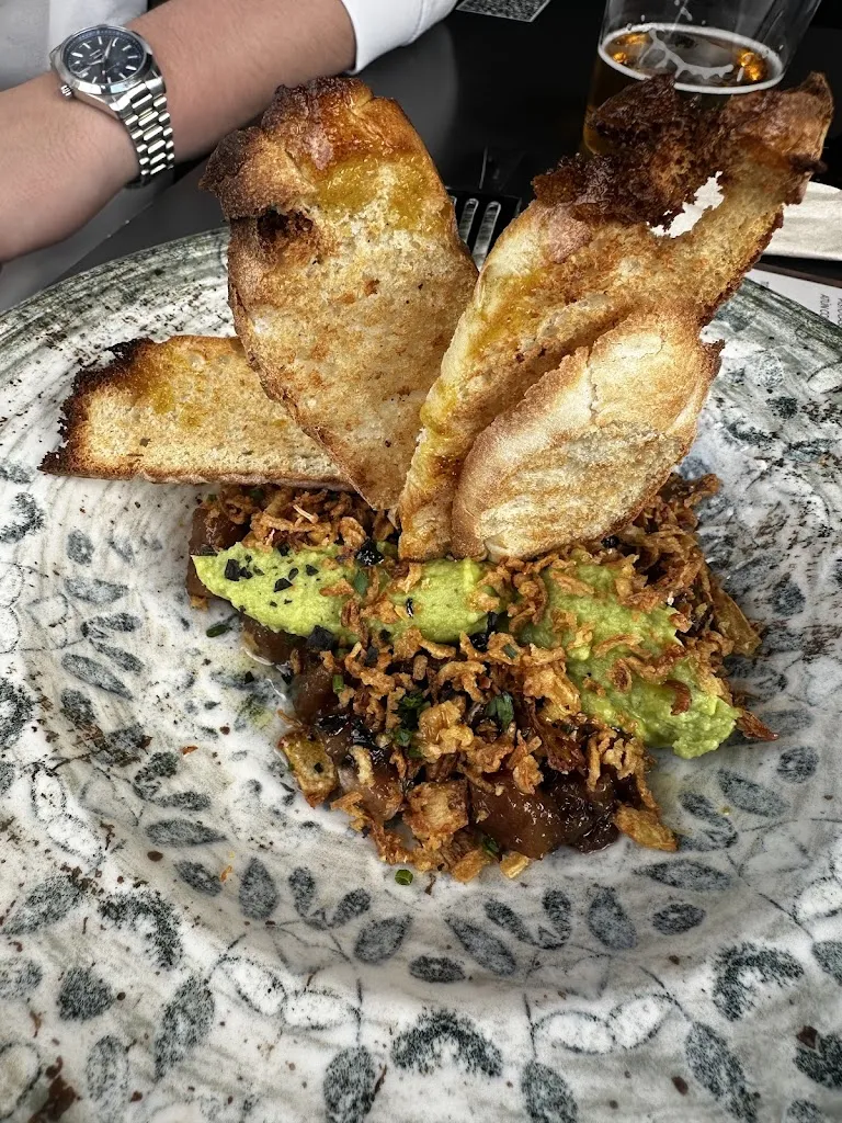 Pepe Enriquez Rivas_La Bodeguita Tomares_Tomares_recensione