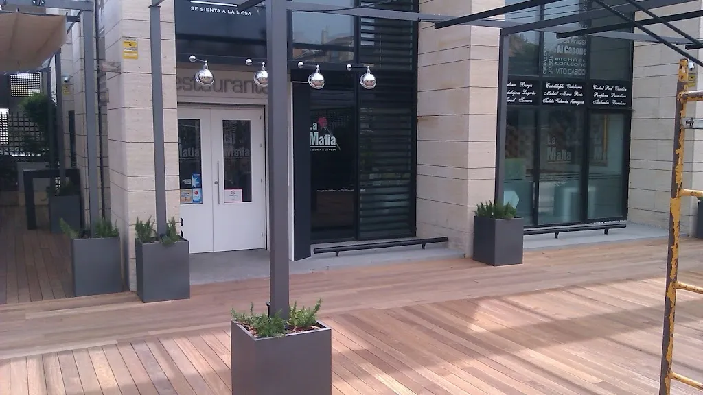 La Mafia se sienta a la mesa_Tomares_slider_image_1