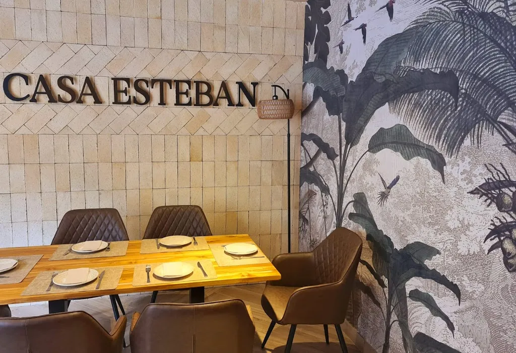 Restaurante Casa Esteban_Tomares_slider_image_1