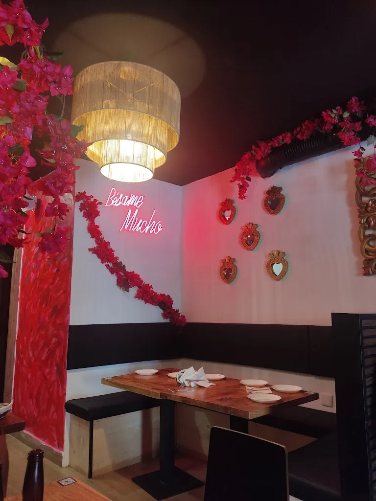 Tekila Restaurante Mexicano Tomares_Tomares_slider_image_3