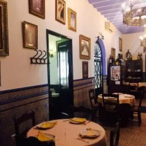 Restaurante Casa Rufino_Umbrete_slider_image_1