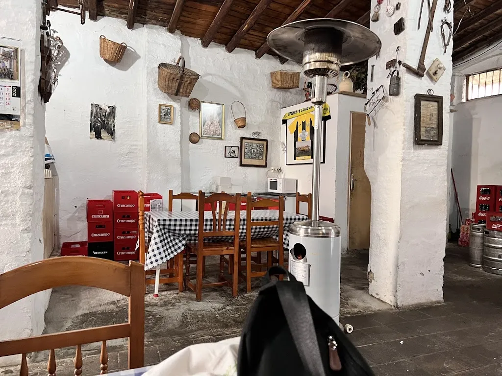 Alaqui_Taberna Justicia_Umbrete_review