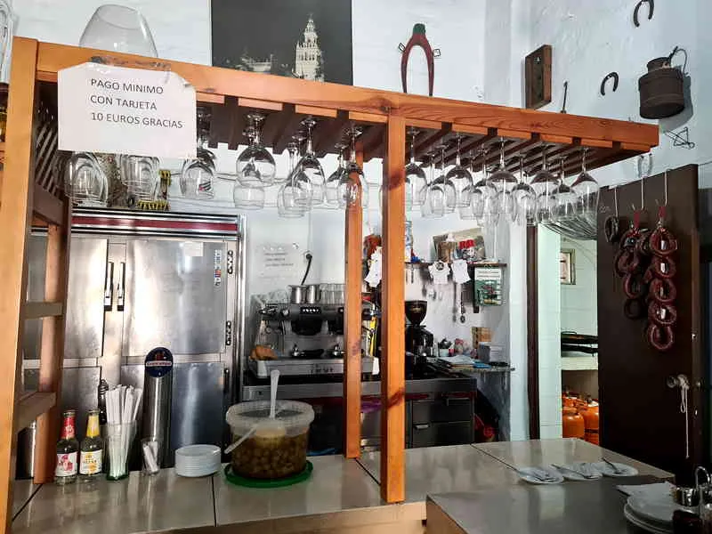 Taberna Justicia restaurant in Umbrete