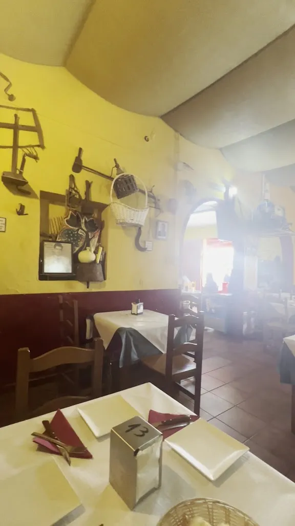 Bodega Bar El Cano_Umbrete_slider_image_2