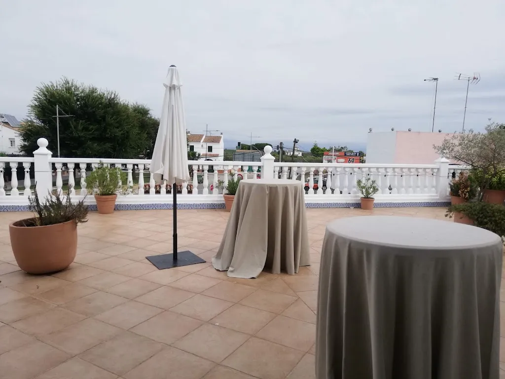 Ángel_Salones José Benítez_Umbrete_review