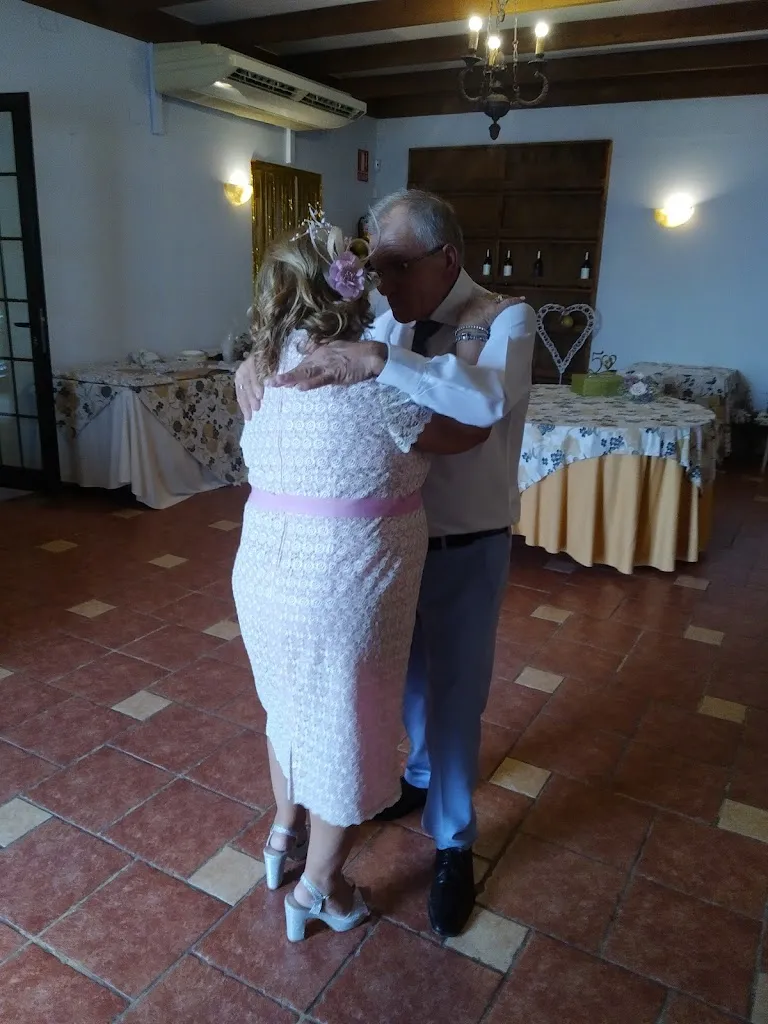 Alvaro García Hidalgo_Salones José Benítez_Umbrete_review