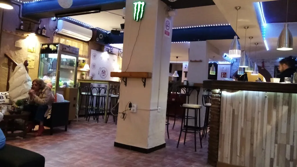 Juan Felices Lopez_Café Pub La torre fondon_Fondón_review