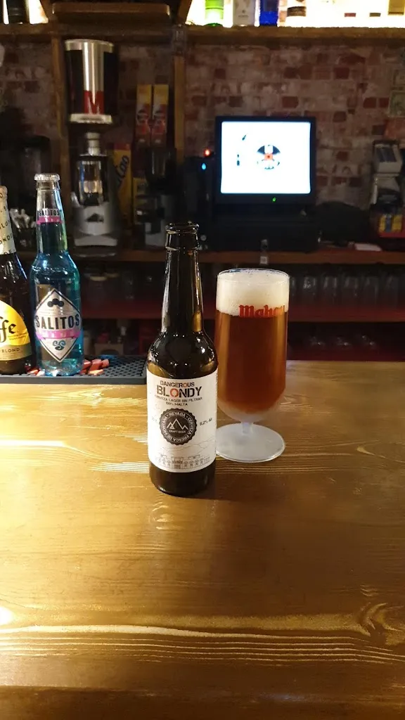 Antonio Carvajal Martin_Café Pub La torre fondon_Fondón_review