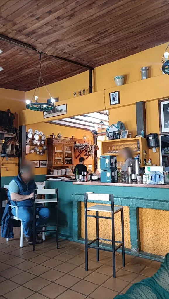 David Ruiz Muriel_Bar Batato_Umbrete_review