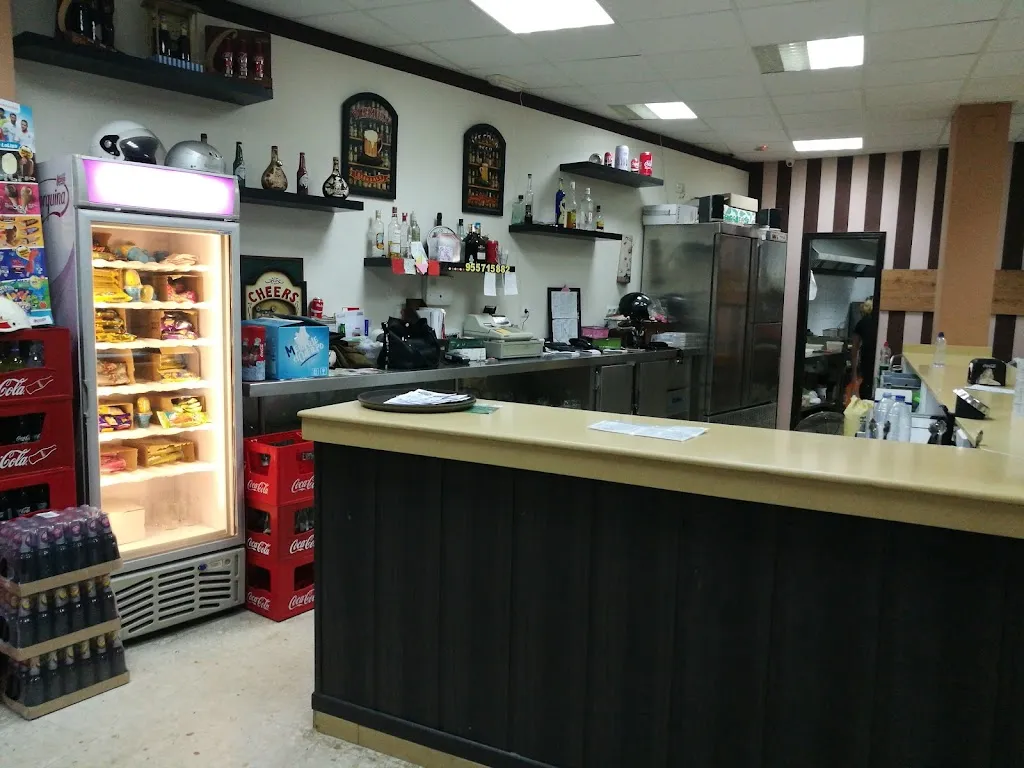 Pizzería Capri_Umbrete_slider_image_1