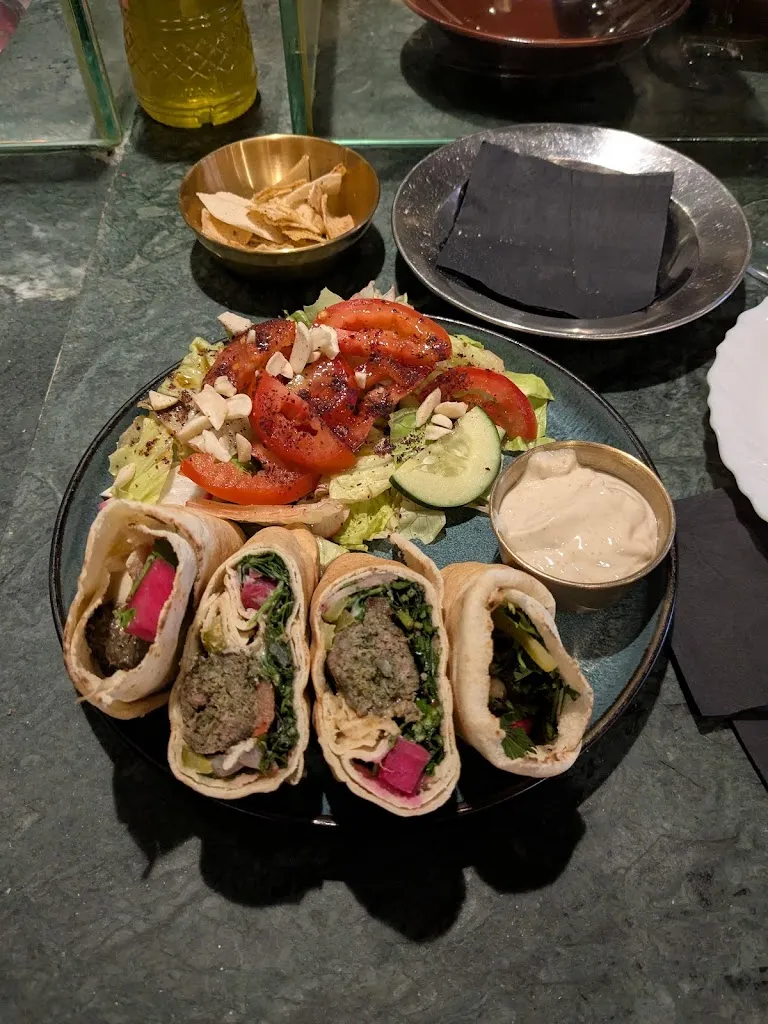 Qiaoyu Ma_Fatouch_Sevilla_recensione