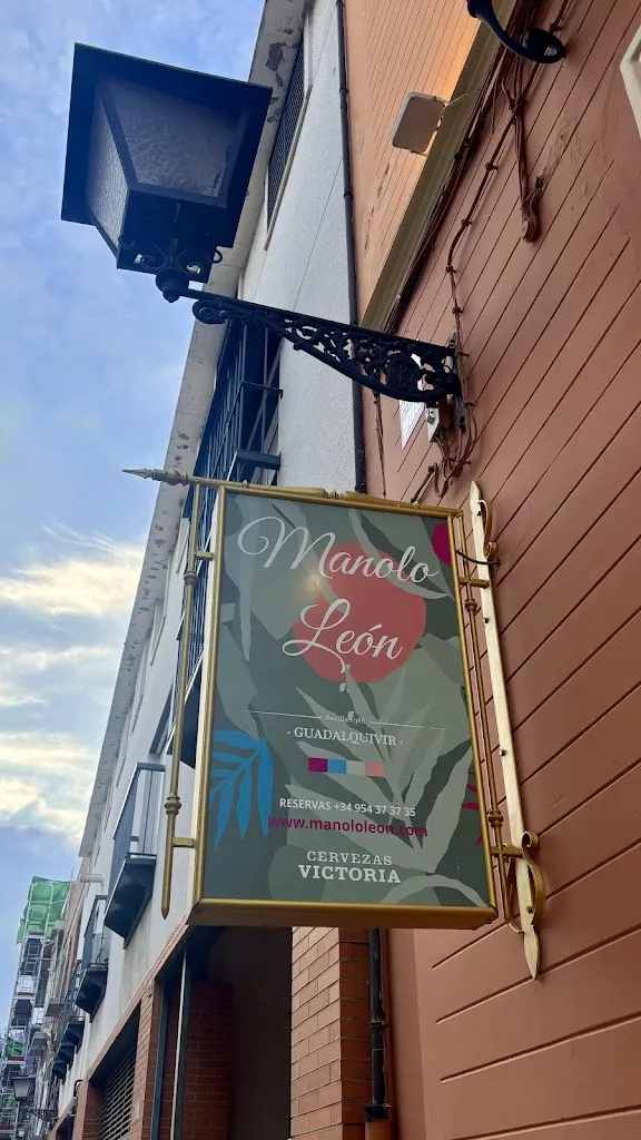 Raúl Barrera Barrero_Casa Manolo León_Sevilla_review