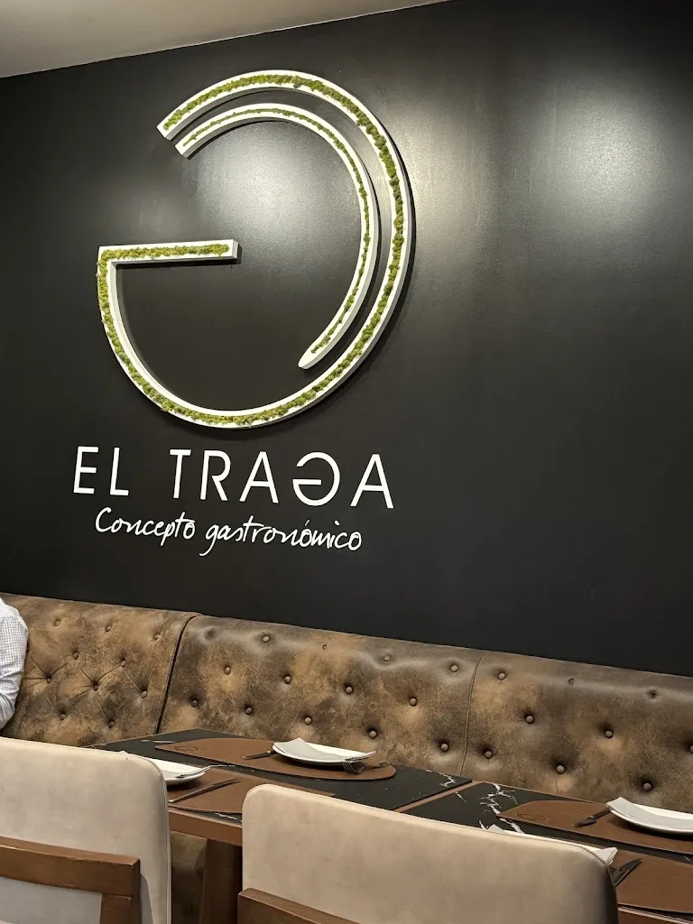 Yolanda Chen_El Traga_Sevilla_review