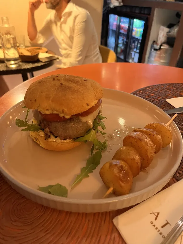 Draghici Oana_Atávico - Ancestral Gastronomy_Sevilla_review