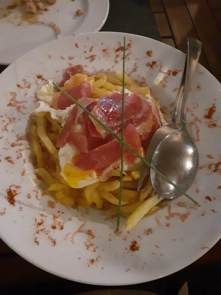 Menu_Asador Ajo y Guindilla_Carboneras_image_8