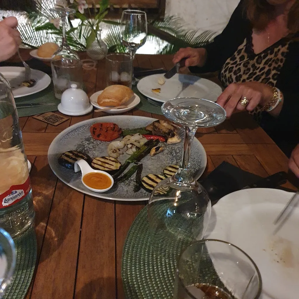 Menu_Asador Ajo y Guindilla_Carboneras_image_9