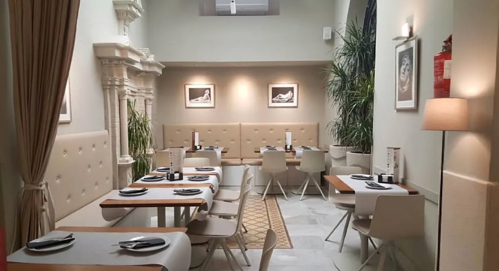 El Pasaje Santa María la Blanca_Sevilla_slider_image_1