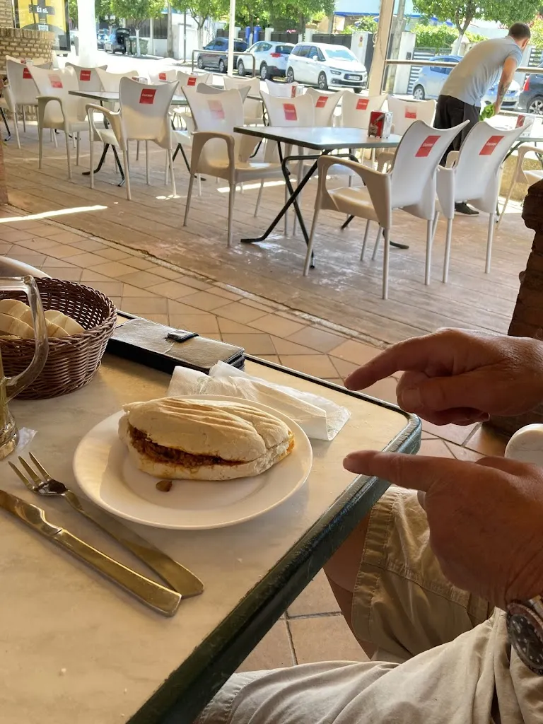 David-Joyce Baxter_Bar restaurante Venta del Bobito_Valencina de la Concepción_review