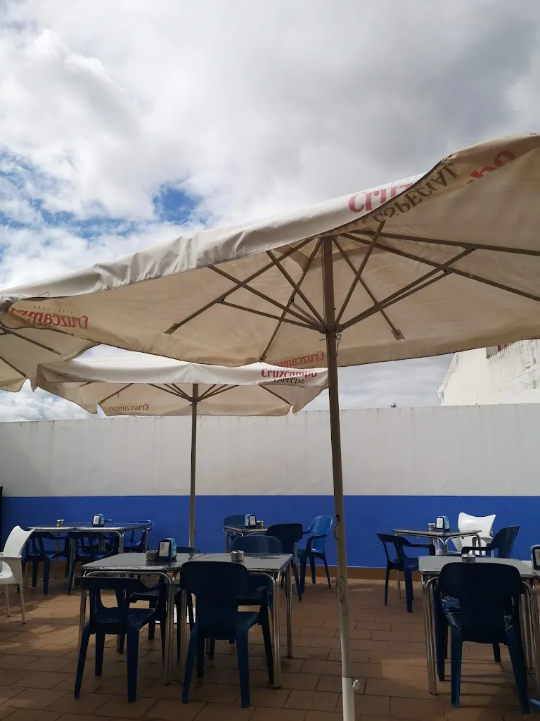 Cerveceria La Triada Cafeteria restaurant in Valencina de la Concepción