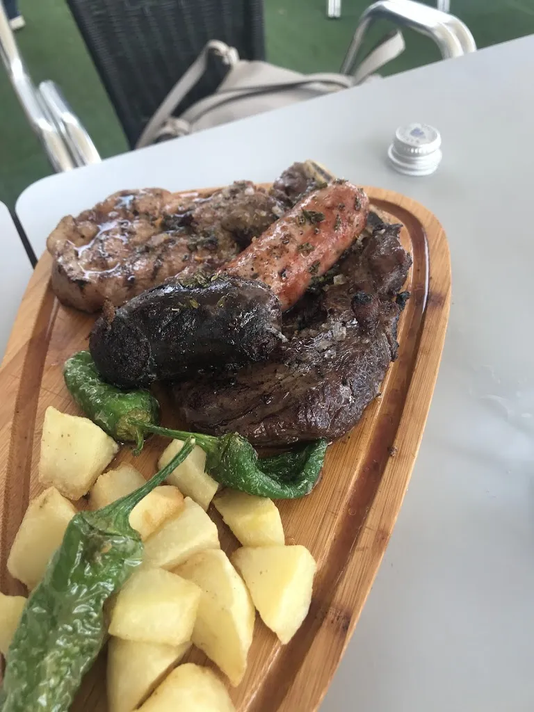 Joao A._Restobar Alborán by Roman_Carboneras_review