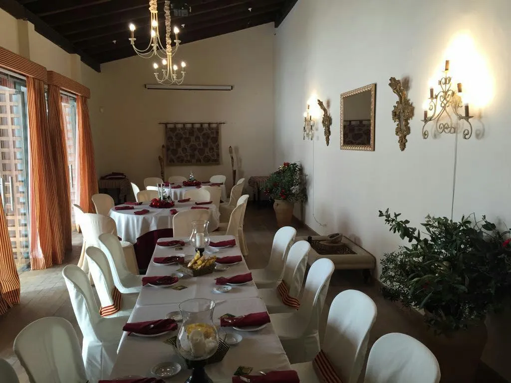 Posada Ecuestre, Centro de Visitantes y Restaurante Dehesa Boyal ristorante a Villamanrique de la Condesa