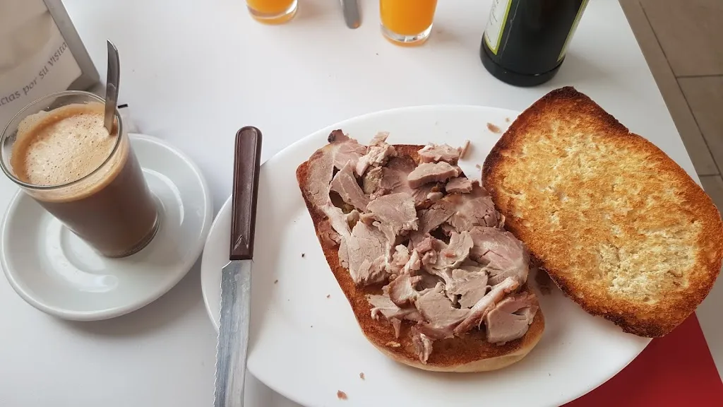 Bar casa chica_Villamanrique de la Condesa_slider_image_2