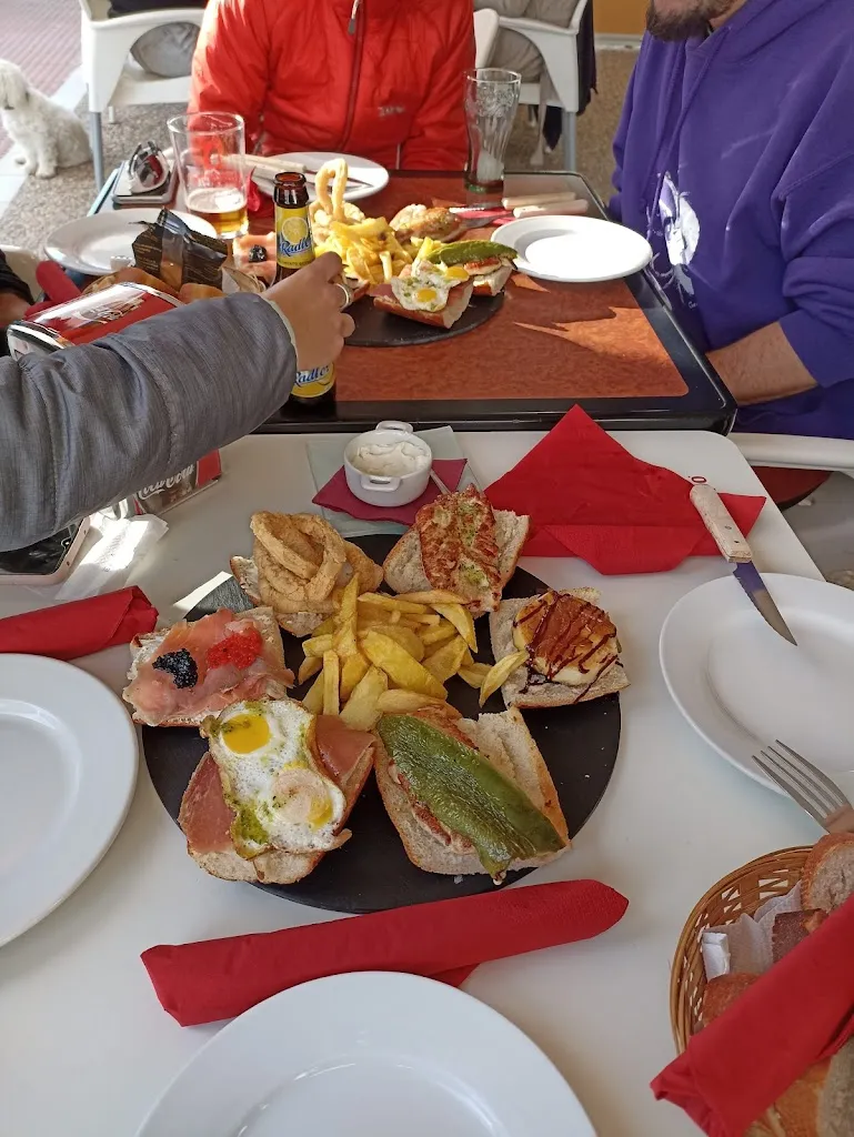 Menu_Bar El Mural_Villanueva de San Juan_image_3