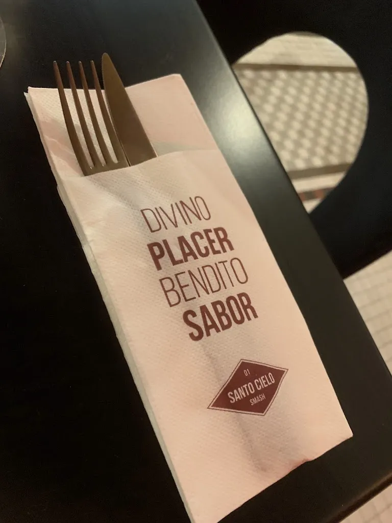 manuel_Santo Cielo Burgers Restaurante_Utrera_review