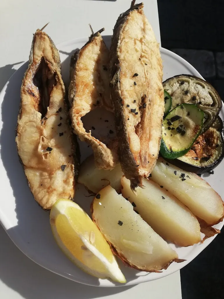 Frank Hodgkins_Cafe Bar Bella Mar_Carboneras_review