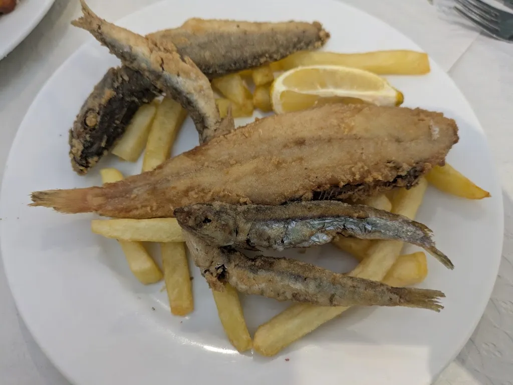 RAMÓN FAZ_Bar en Utrera Dialecto_Utrera_review