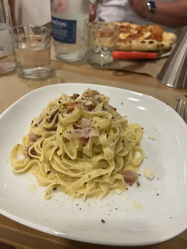 Zach Ibach_Restaurante Santoro Cocina Italiana Y Obrador_Utrera_review