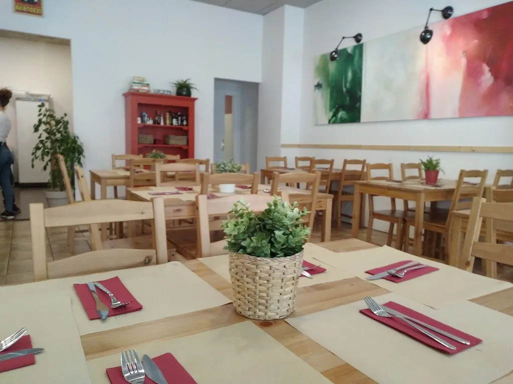 Restaurante Santoro Cocina Italiana Y Obrador_Utrera_slider_image_3