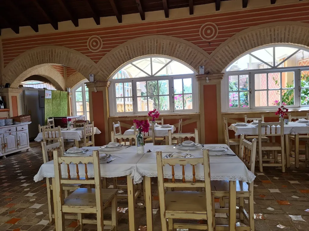 Restaurante La Pescadería restaurant in Villanueva del Ariscal