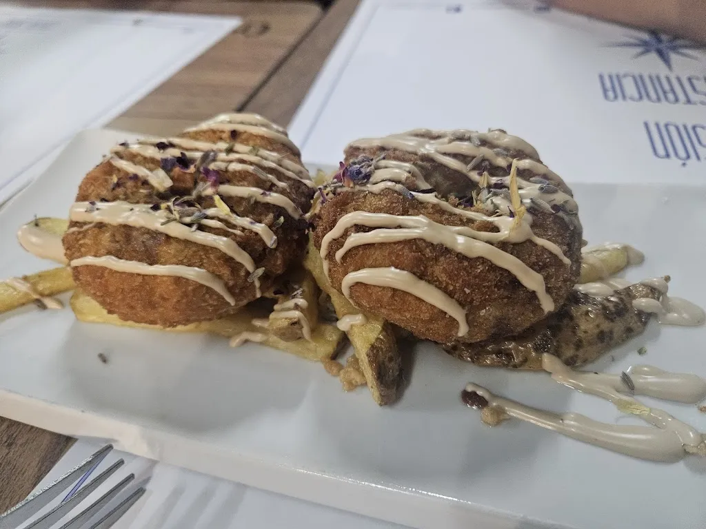 Jesús David Reyes Páez_Venta Cuatrocaminos_Villanueva del Ariscal_review