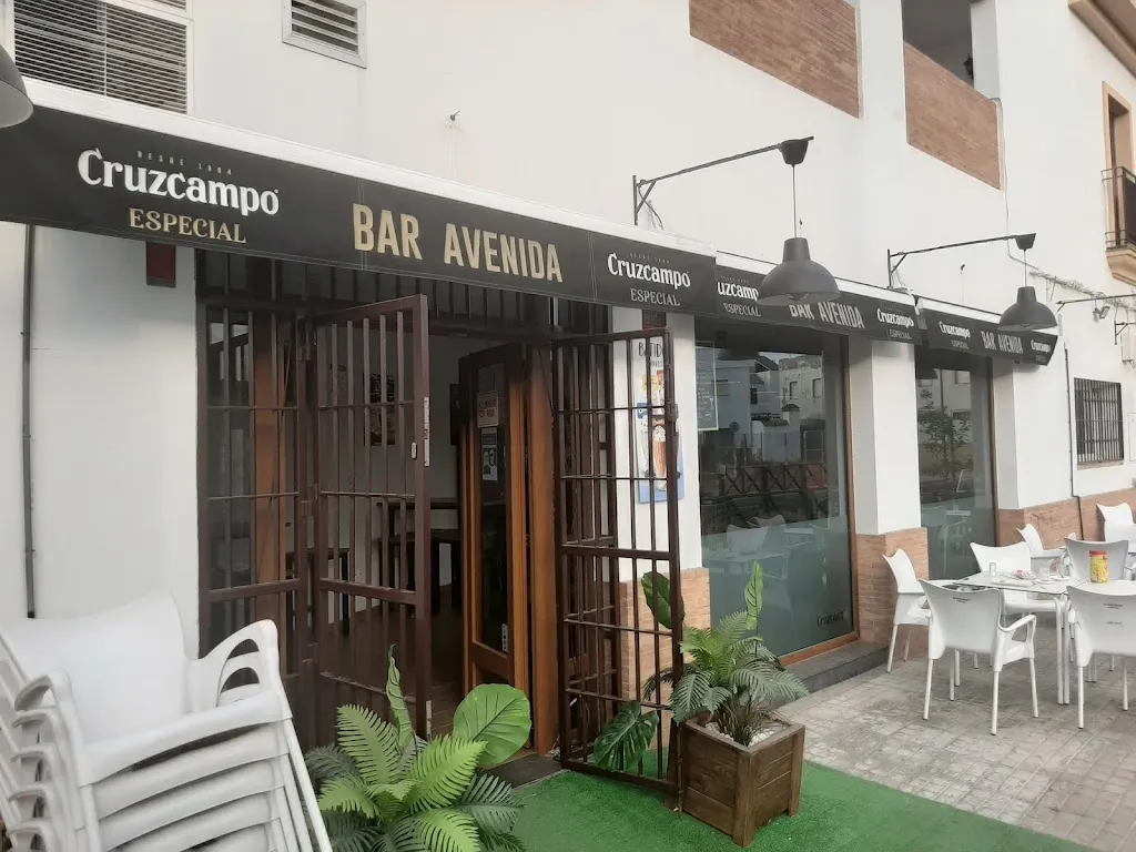 Bar Avenida restaurant in Villanueva del Ariscal