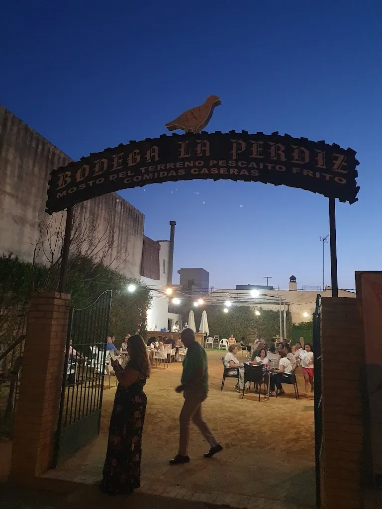 Bodega la Perdiz_Villanueva del Ariscal_slider_image_3