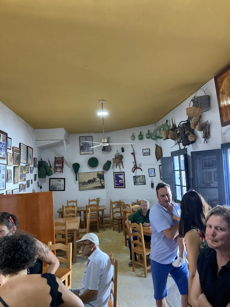 Jose Antonio_Taberna El Melao_Villanueva del Ariscal_review