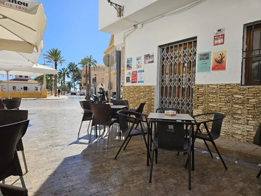 Cafe Bar La Marina_Carboneras_slider_image_1