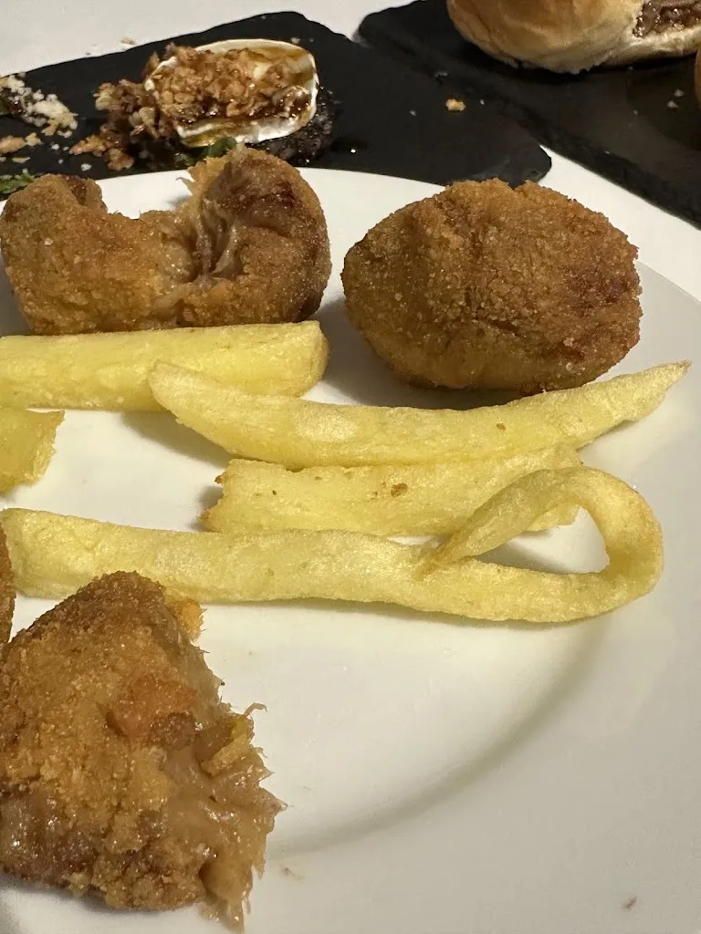 Vicente Garcia_Bar Teleclub New_Villanueva del Río y Minas_review