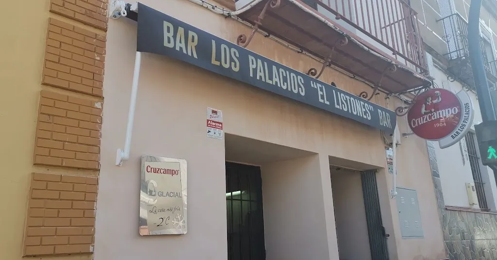 Bar El listones restaurant in Villanueva del Río y Minas