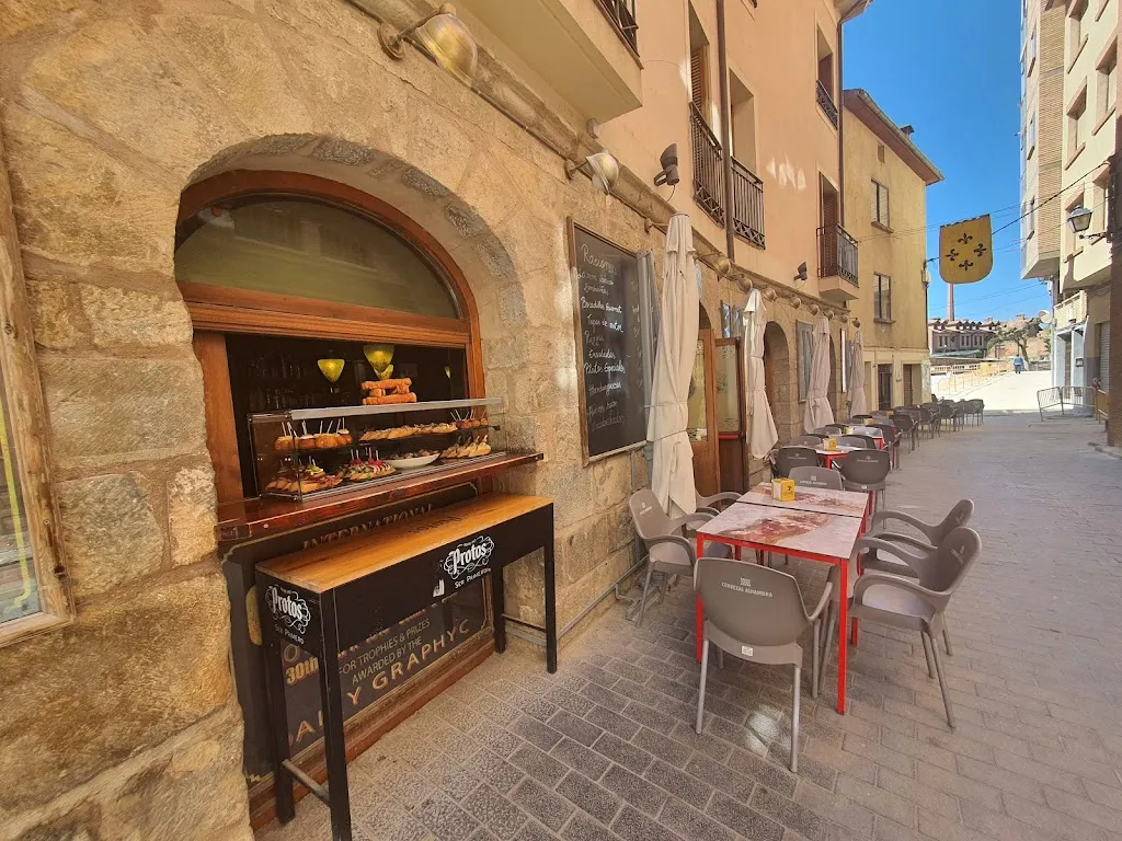 Laura S.M._Yumay Sport Tavern_Ágreda_recensione