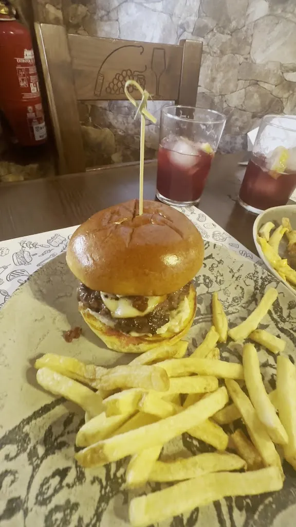 12 Del Doce Burger-Resto_Carboneras_slider_image_2