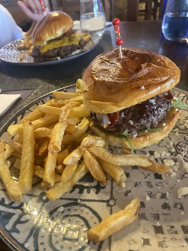 12 Del Doce Burger-Resto_Carboneras_slider_image_3