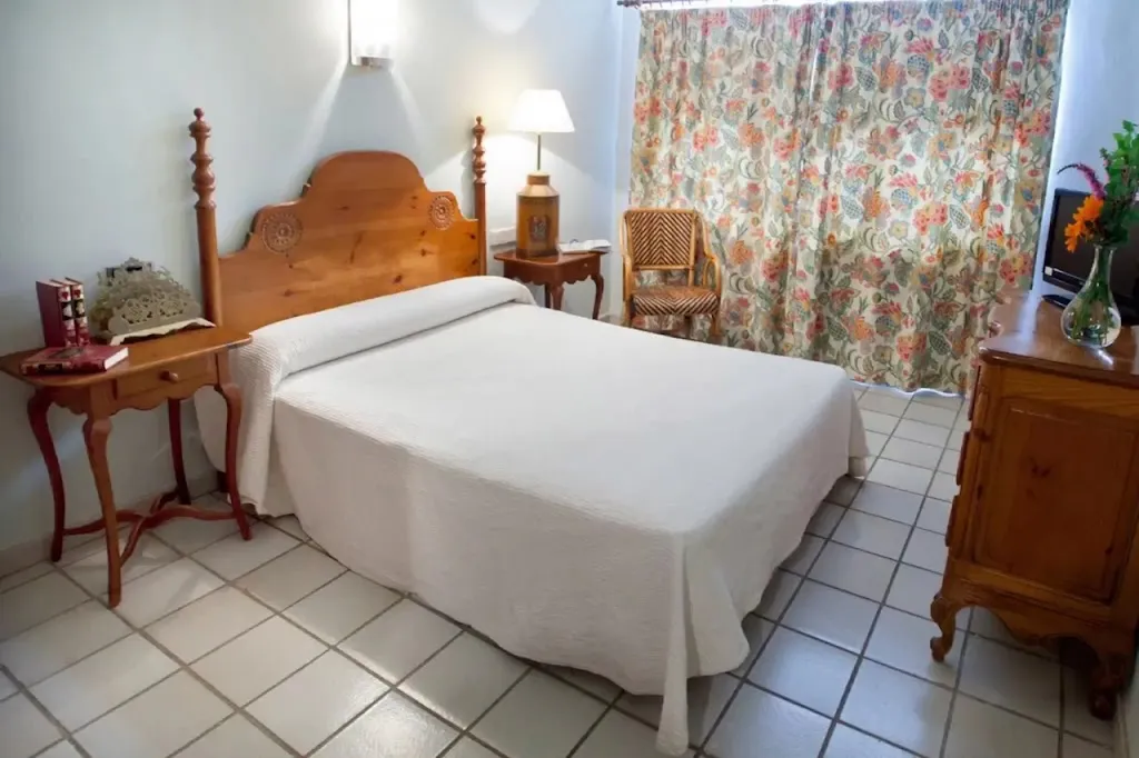 Hostal Doña Juana_Ágreda_slider_image_2