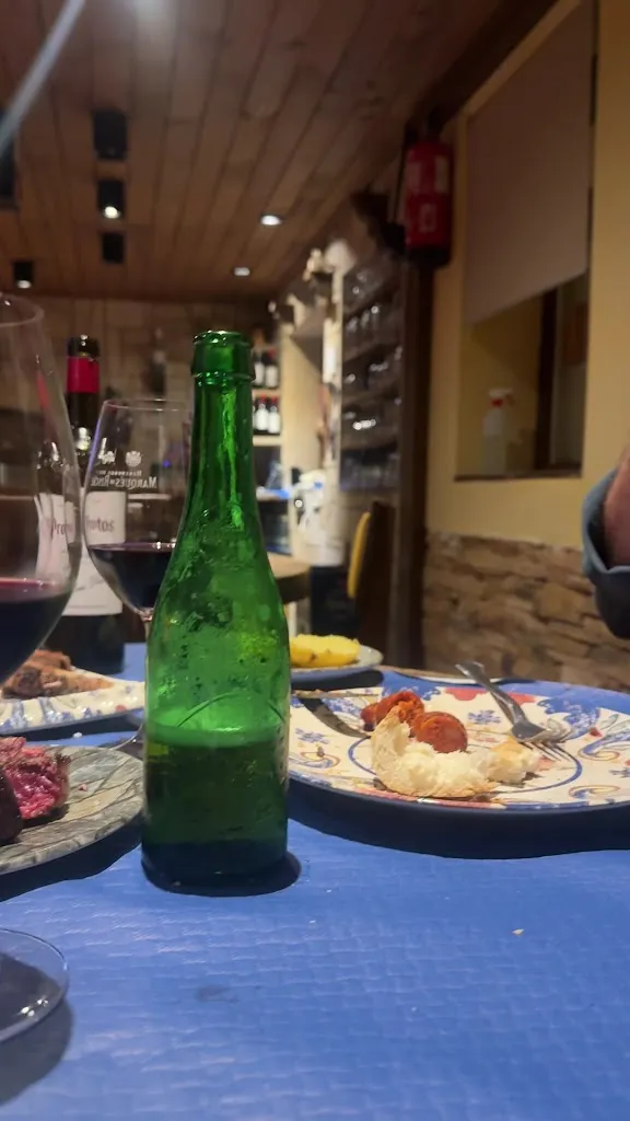 Mesón El Hachero_Abejar_slider_image_2