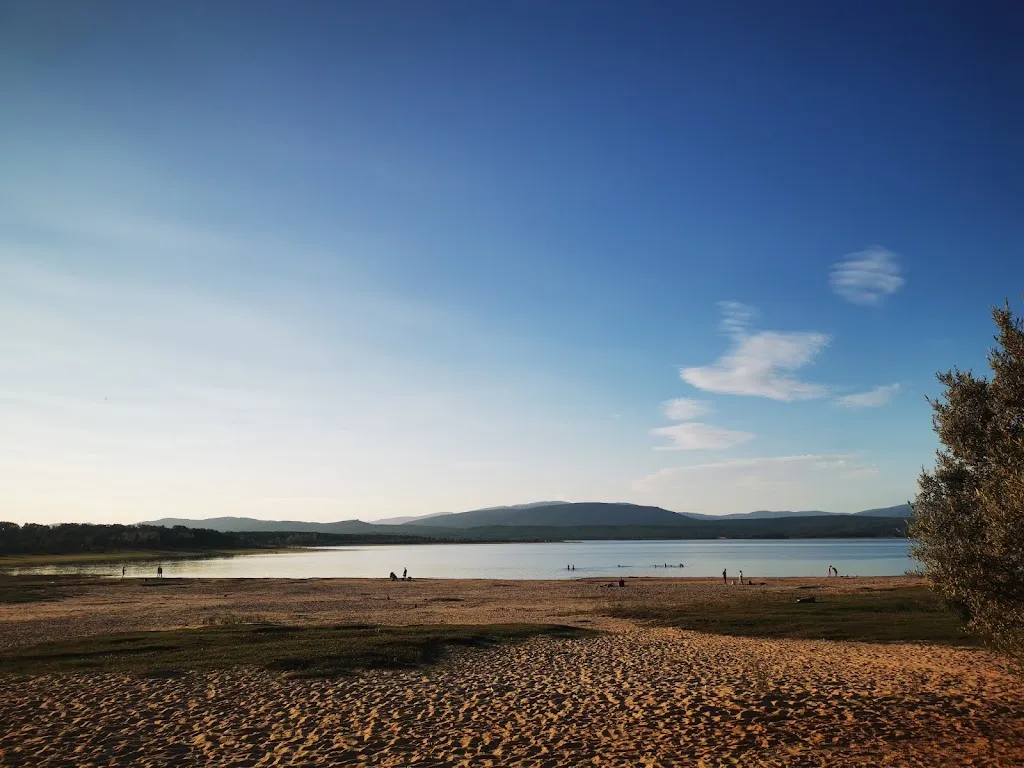 El Monstruo del Pantano e Hijos_Abejar_slider_image_3