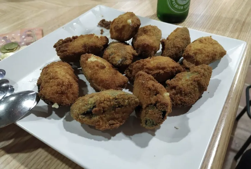 Ik&Is_Bar de Narros 'La Cantina'_Aldealseñor_review