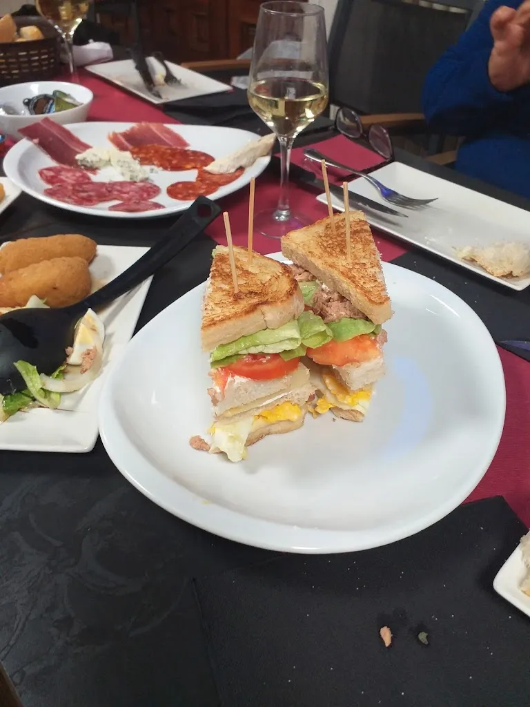 Menu_Piqueras Food Bar_Almarza_immagine_9