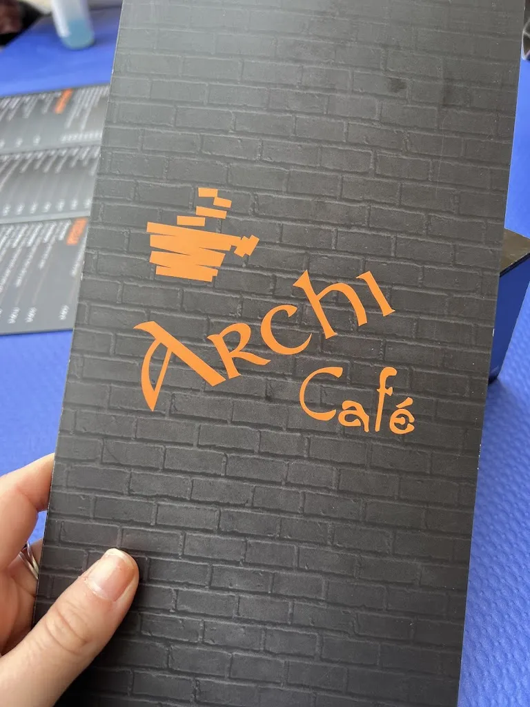 Celia Martin_Archi Café_Almazul_review