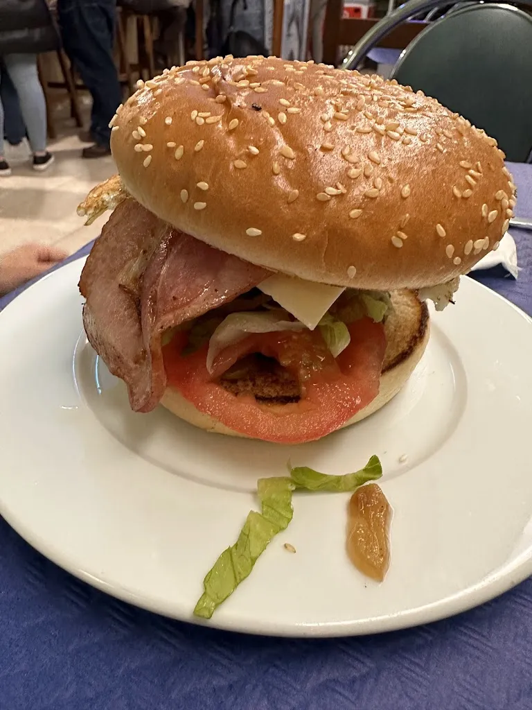 Ana Romero_Archi Café_Almazul_review